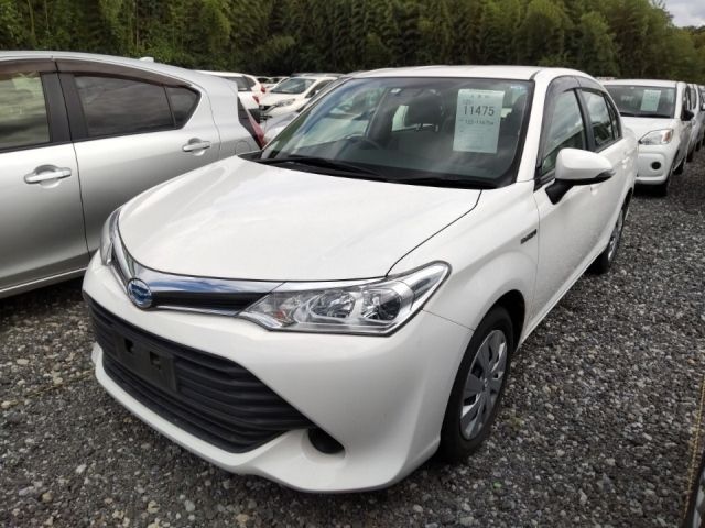 11475 Toyota Corolla axio NKE165 2016 г. (LUM Tokyo Nyusatsu)